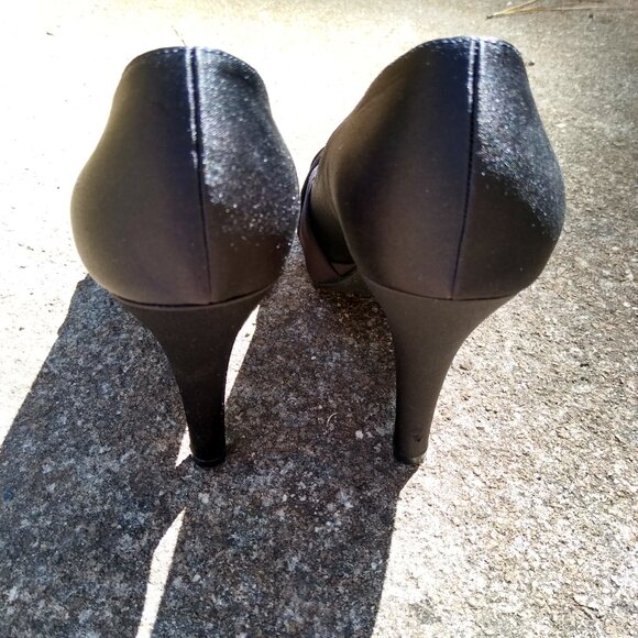 Black Michaelangelo Heels with Shimmering Silver Buckle - Picture 3 of 11